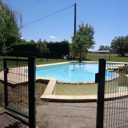 Casa de Férias Bergerie De Laugeron 1